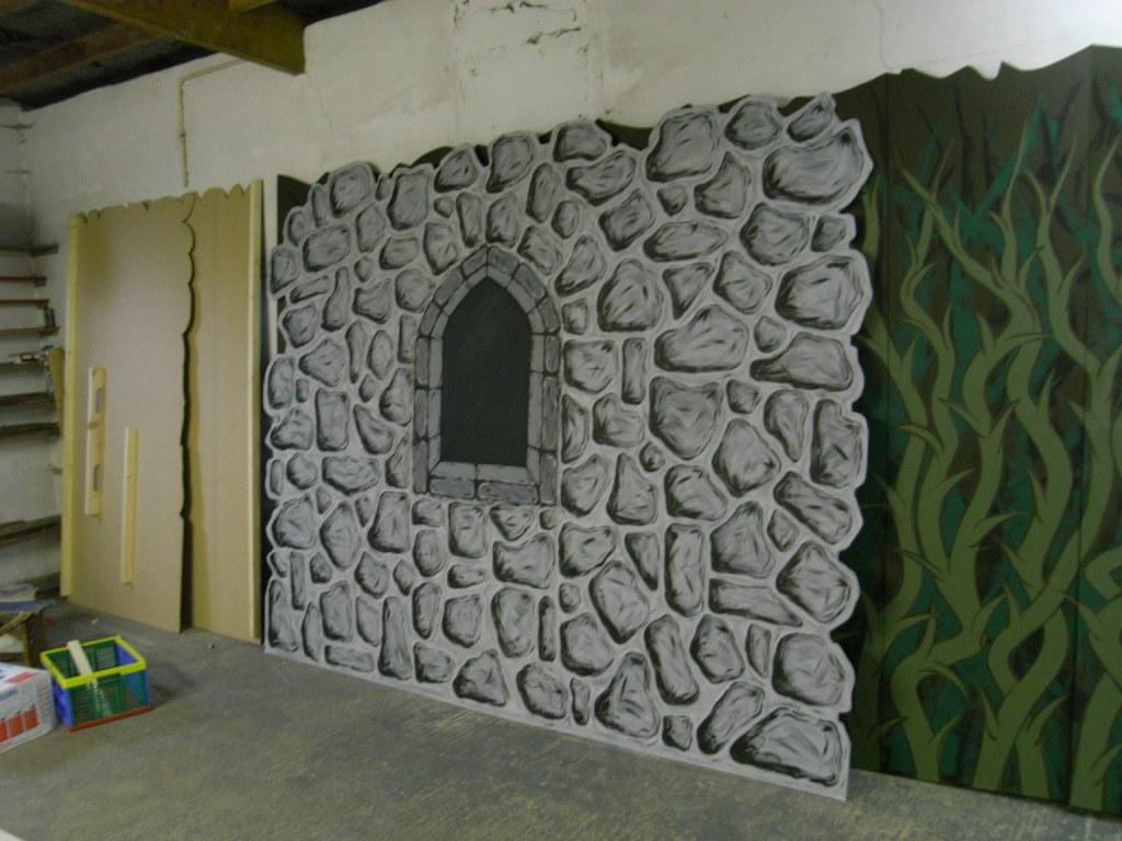 How to Paint Stone Walls on Stage Sets - Our Pastimes